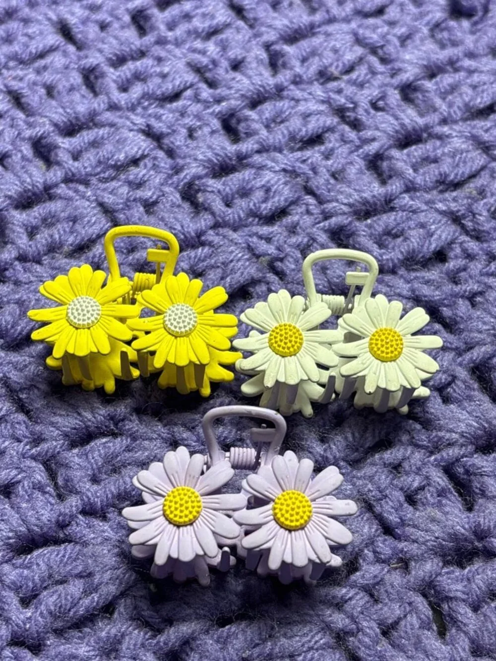Set of 3 Daisy Mini Claw Clips Hair Clips Purple Yellow White Some Wear on Edges